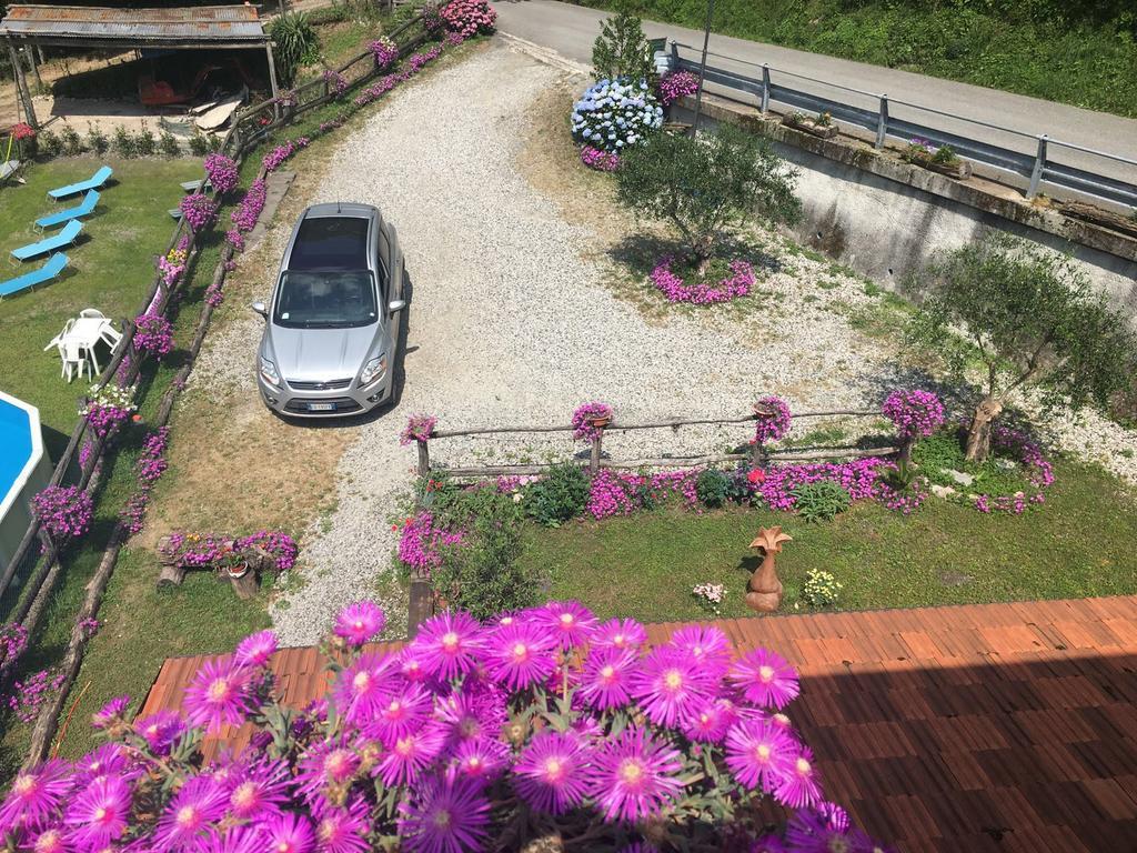 Agriturismo La Taverna Del Nonno Borzonasca Exteriör bild